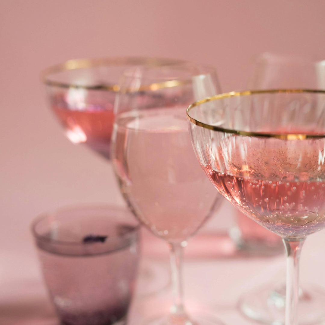 So genießt Du unsere alkoholfreien Aperitifs: Eine kleine Anleitung zum Servieren